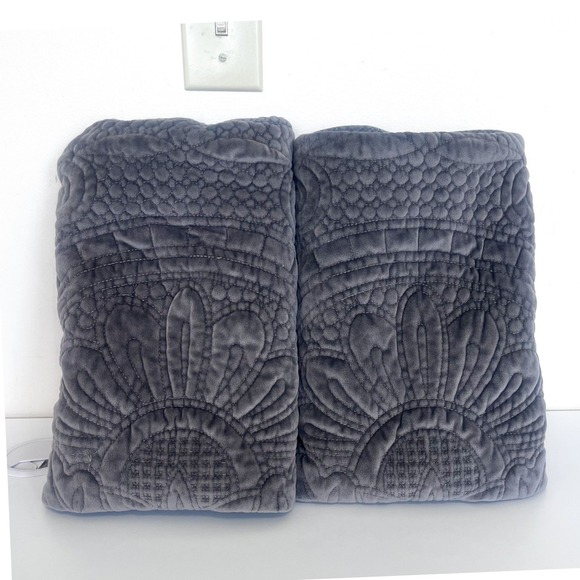 Pottery Barn Velvet Medallion Quilted Pillow Shams 26X26 Gray Square 2 Piece Set